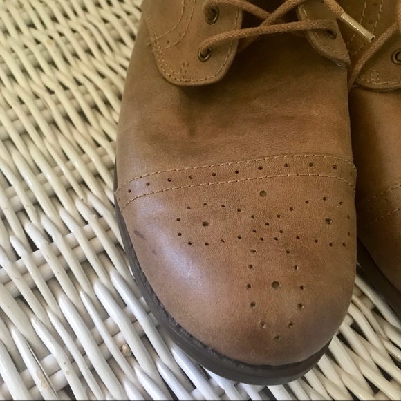 White Mountain Light Brown Leather Oxfords Size 10 - Picture 8 of 8